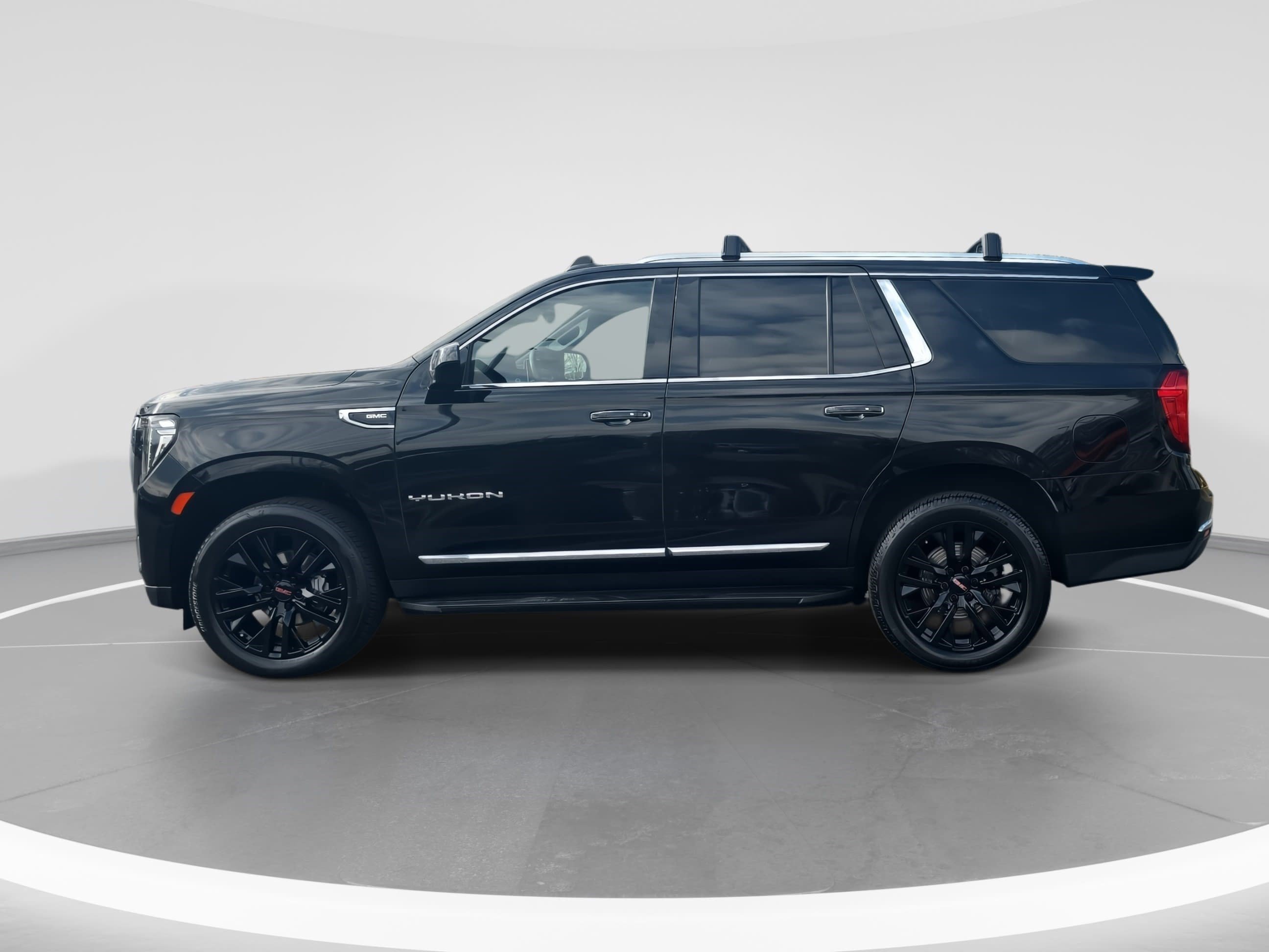 Used 2023 GMC Yukon SLT image 8