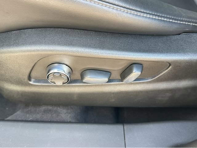 Certified 2024 Cadillac XT4 Premium Luxury image 28