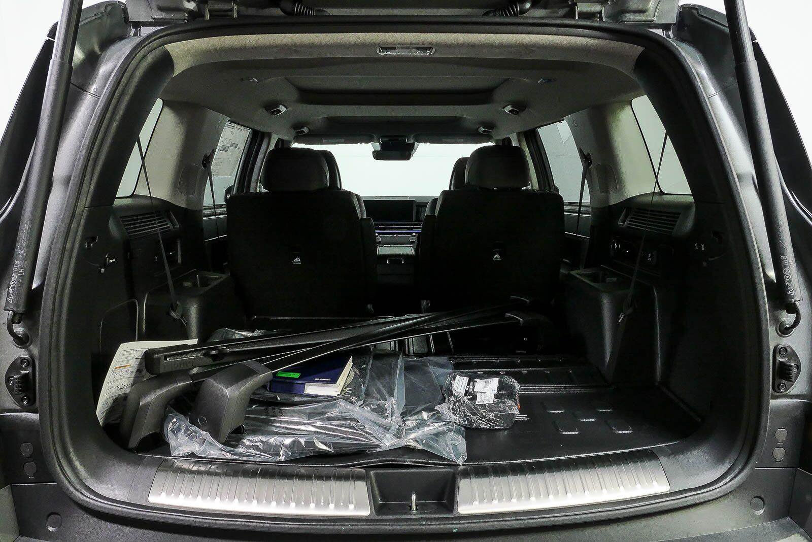 New 2026 Hyundai Santa Fe Limited FWD image 32