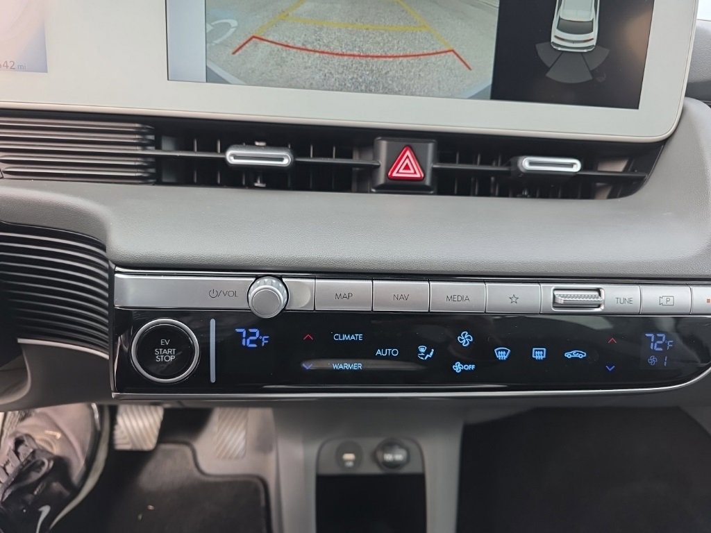 Used 2022 Hyundai Ioniq 5 SE image 24