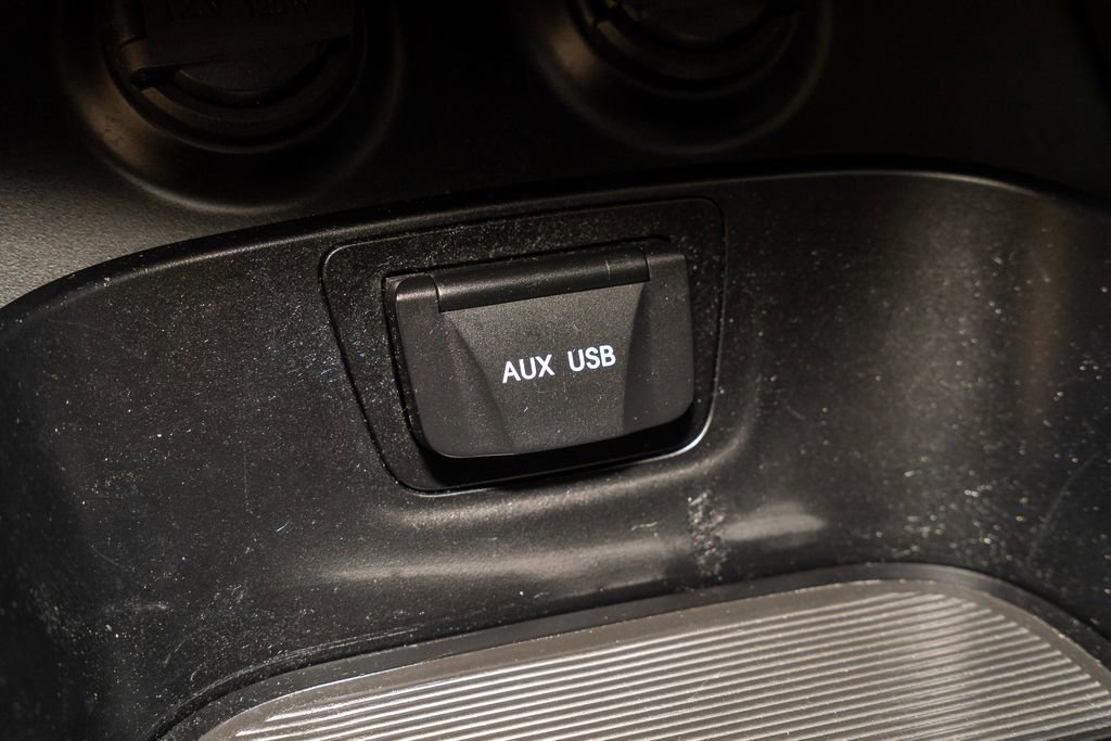 Used 2014 Hyundai Santa Fe Sport w/ Premium Equipment Package 03 image 13