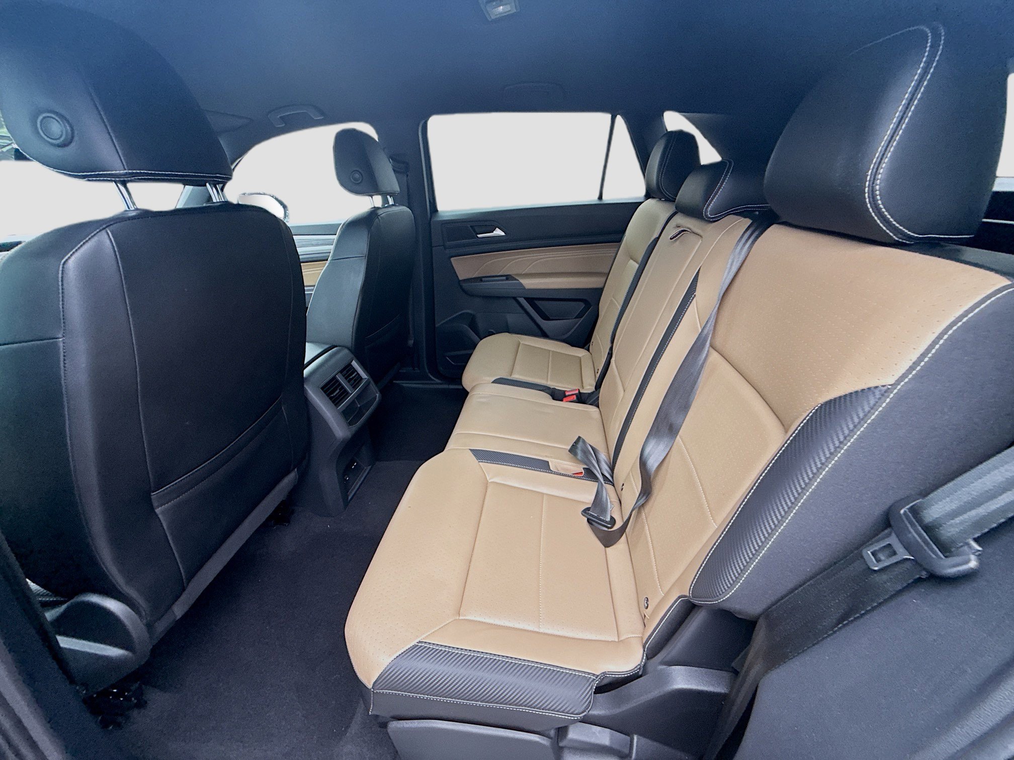 Used 2021 Volkswagen Atlas Cross Sport SE FWD image 23