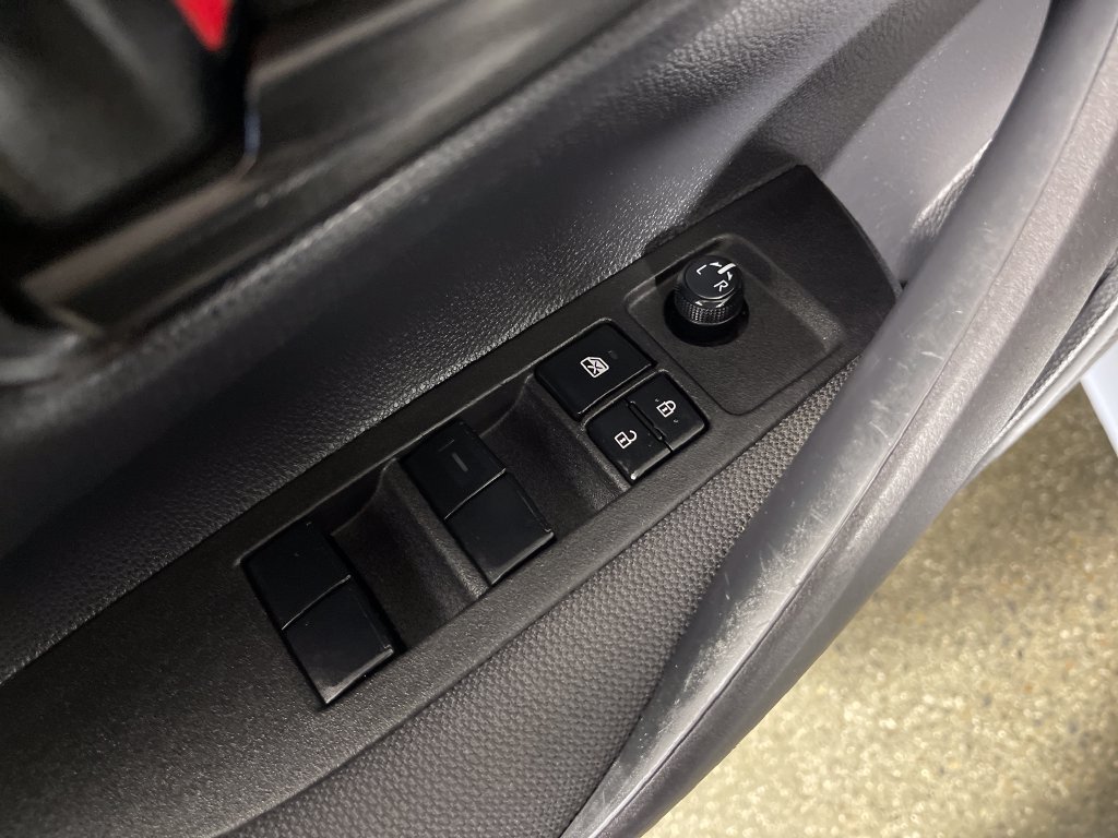 Used 2025 Toyota Corolla LE FWD image 16