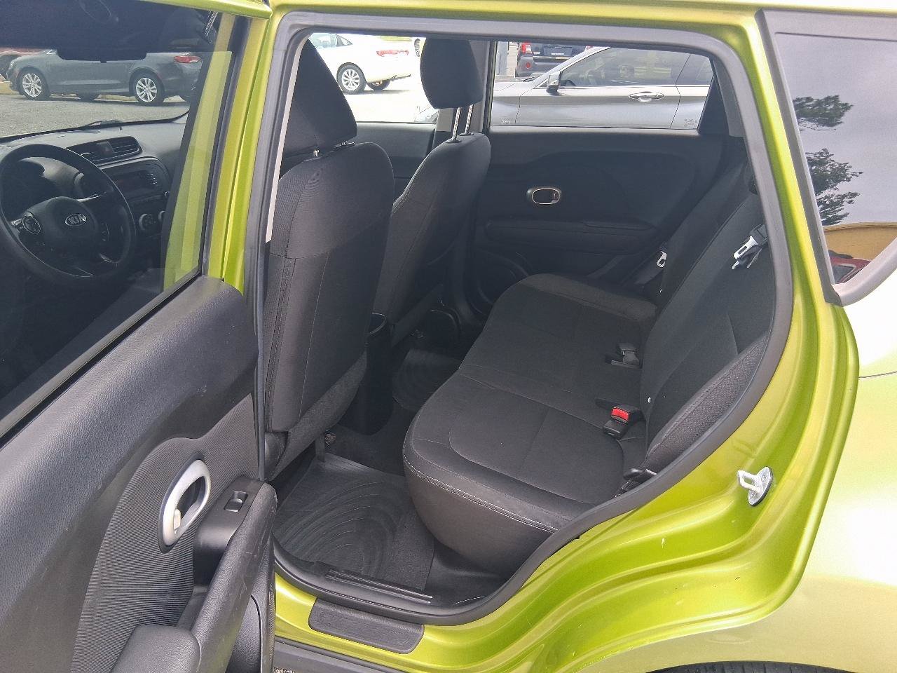 Used 2014 Kia Soul FWD image 11