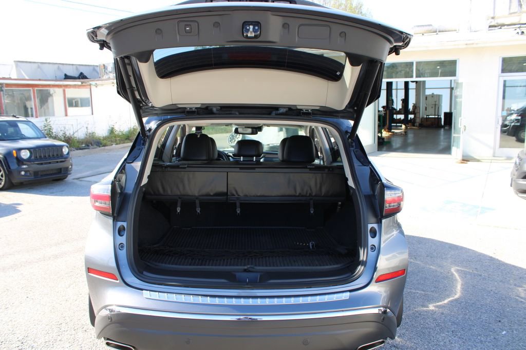 Used 2023 Nissan Murano Platinum w/ Cargo Package image 11