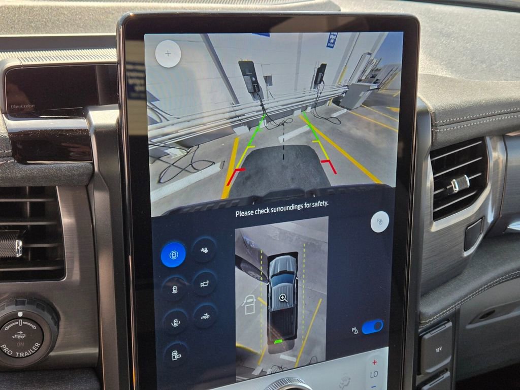 New 2025 Ford F150 Lightning Flash AWD/4WD image 18