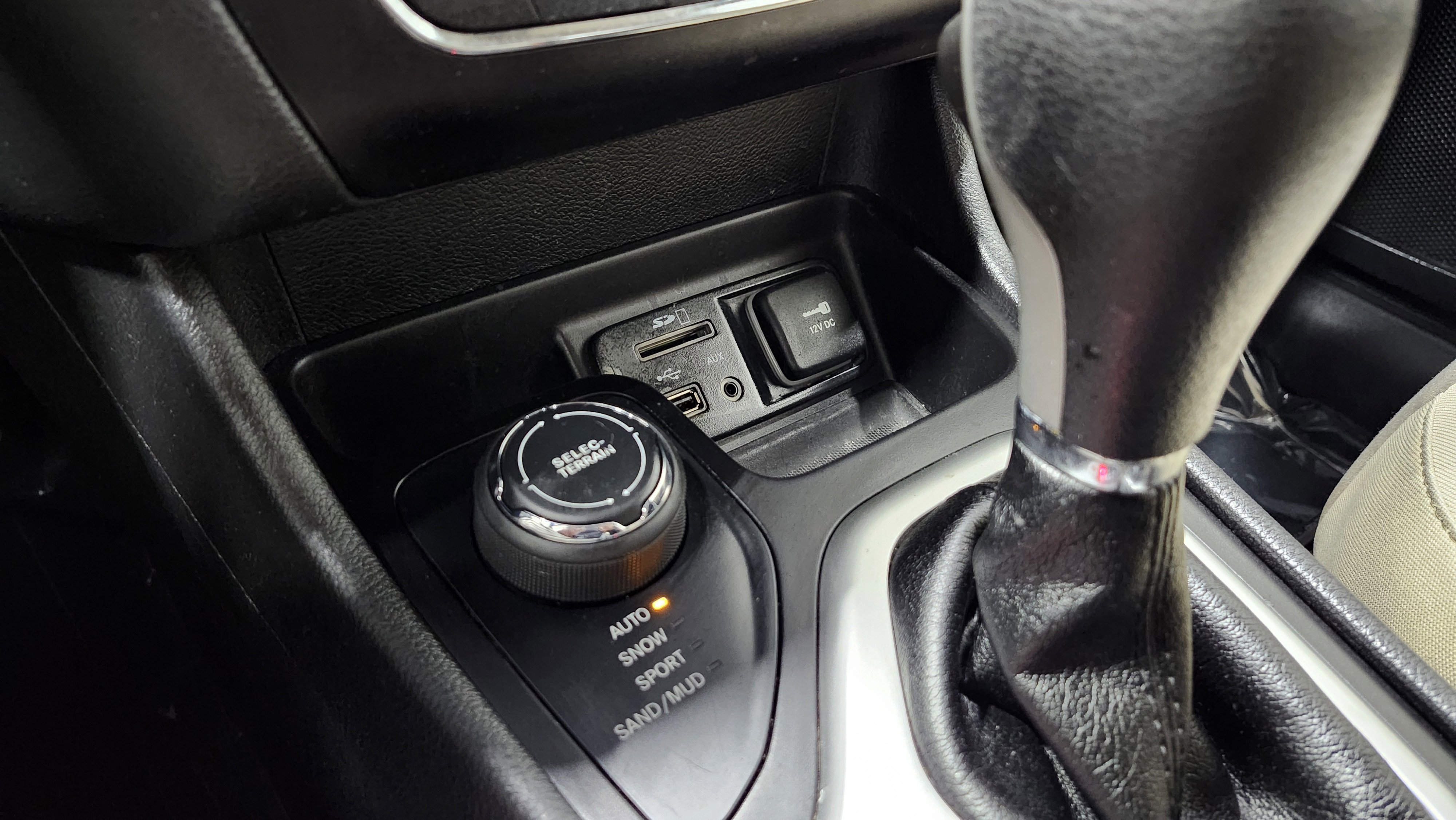 Used 2017 Jeep Cherokee Sport w/ Safety Group image 7