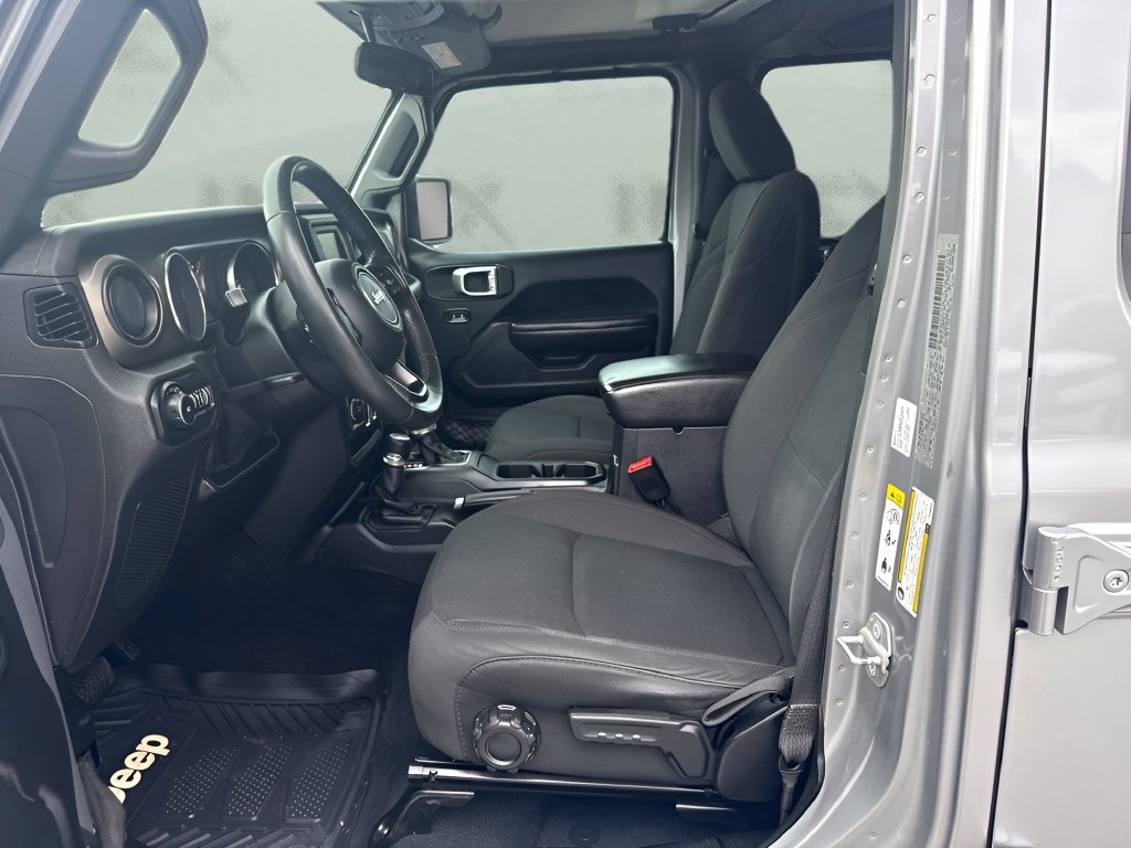 Used 2019 Jeep Wrangler Unlimited Sport S AWD/4WD image 5