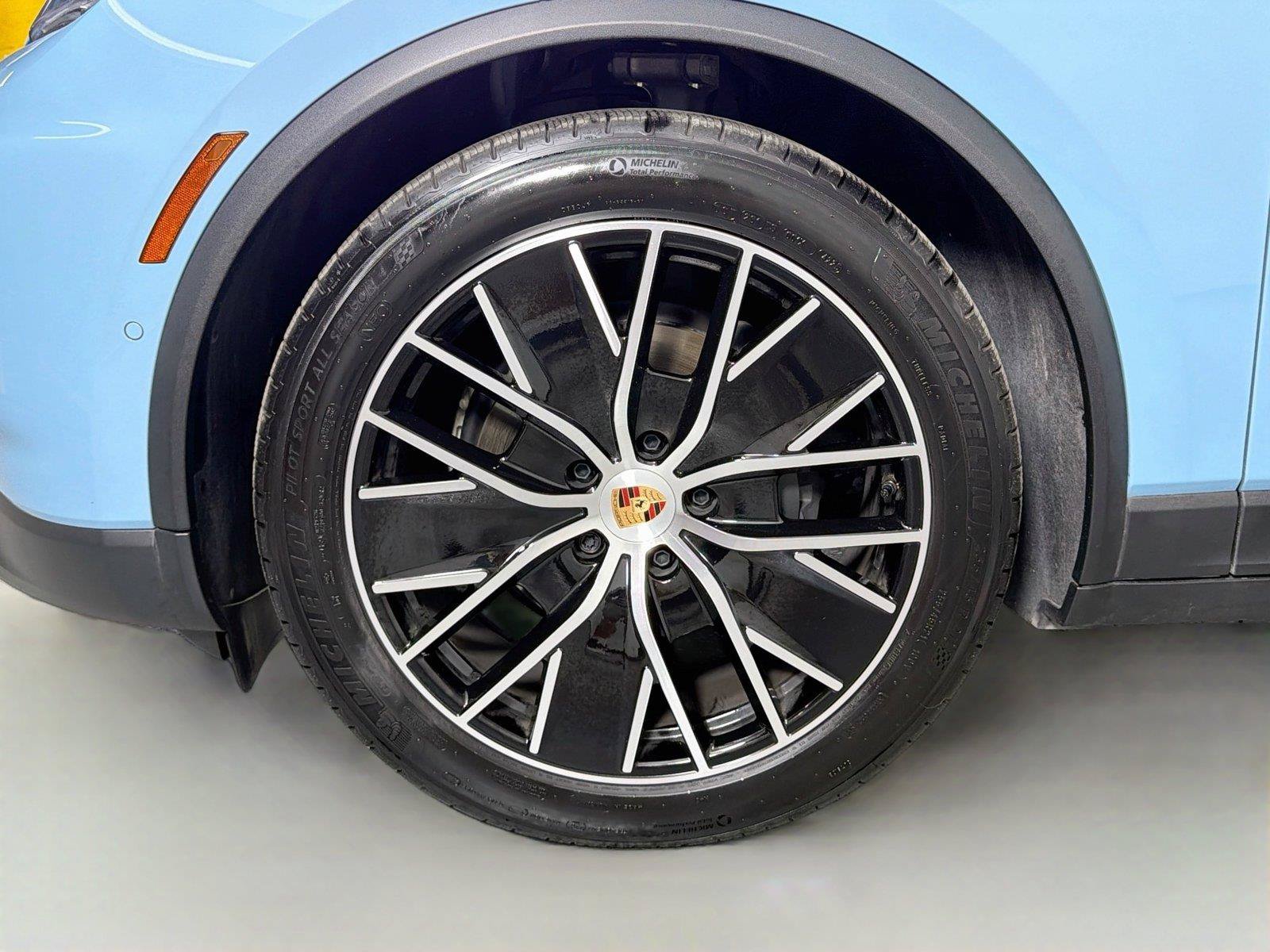 Certified 2026 Porsche Macan Electric RWD image 11