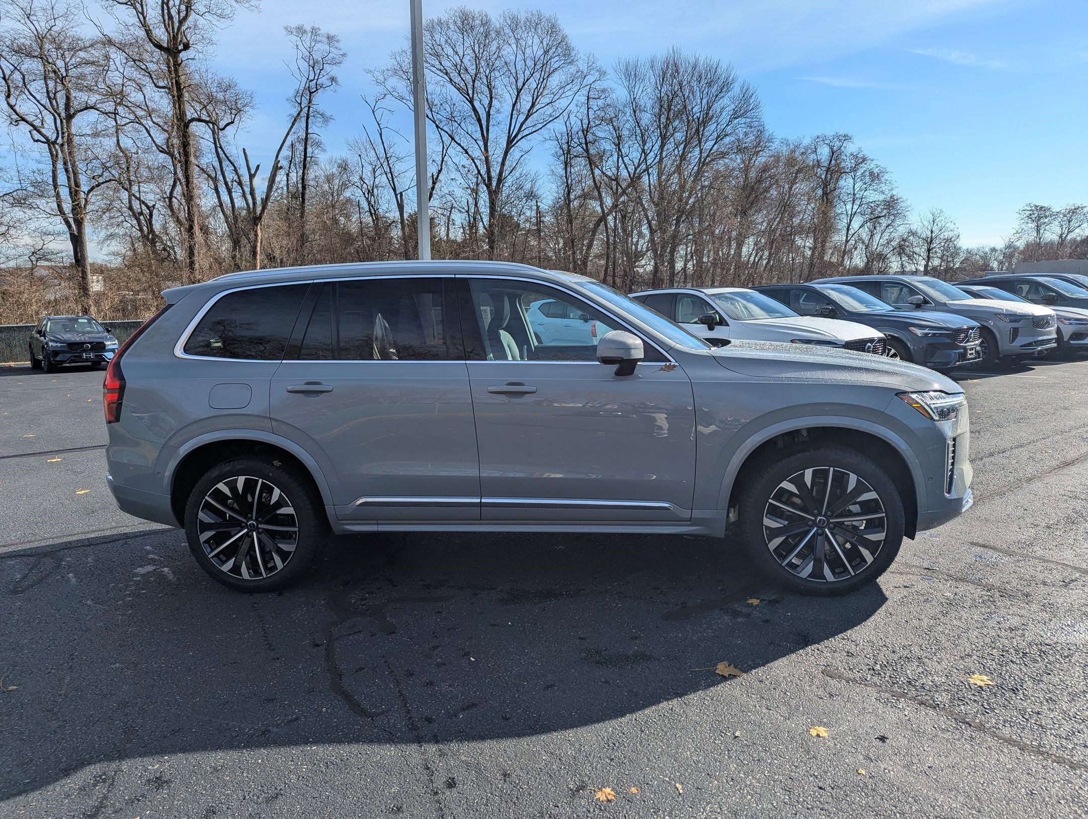 New 2026 Volvo XC90 B6 Ultra w/ Protection Package image 3