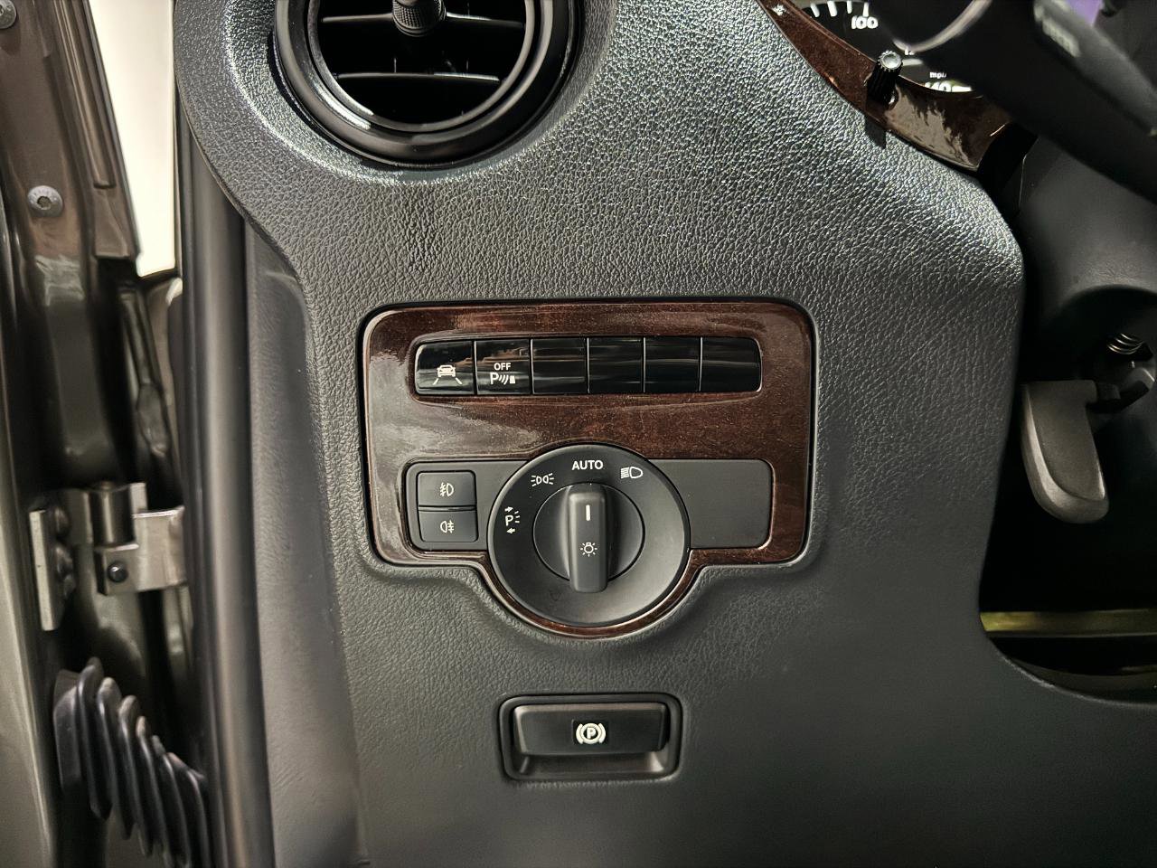 Used 2016 Mercedes-Benz Metris Passenger image 26