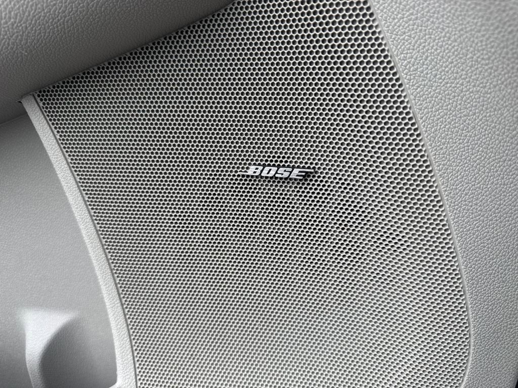 Used 2016 Buick Enclave Premium w/ Experience Buick Package FWD image 28