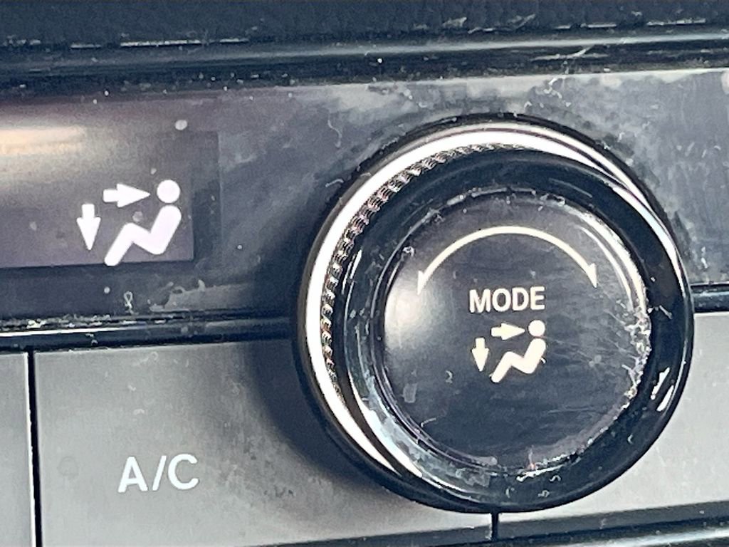 Used 2023 Honda HR-V LX image 20