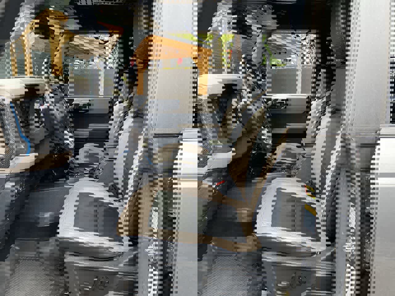 Used 2022 Ford Bronco Wildtrak AWD/4WD image 13