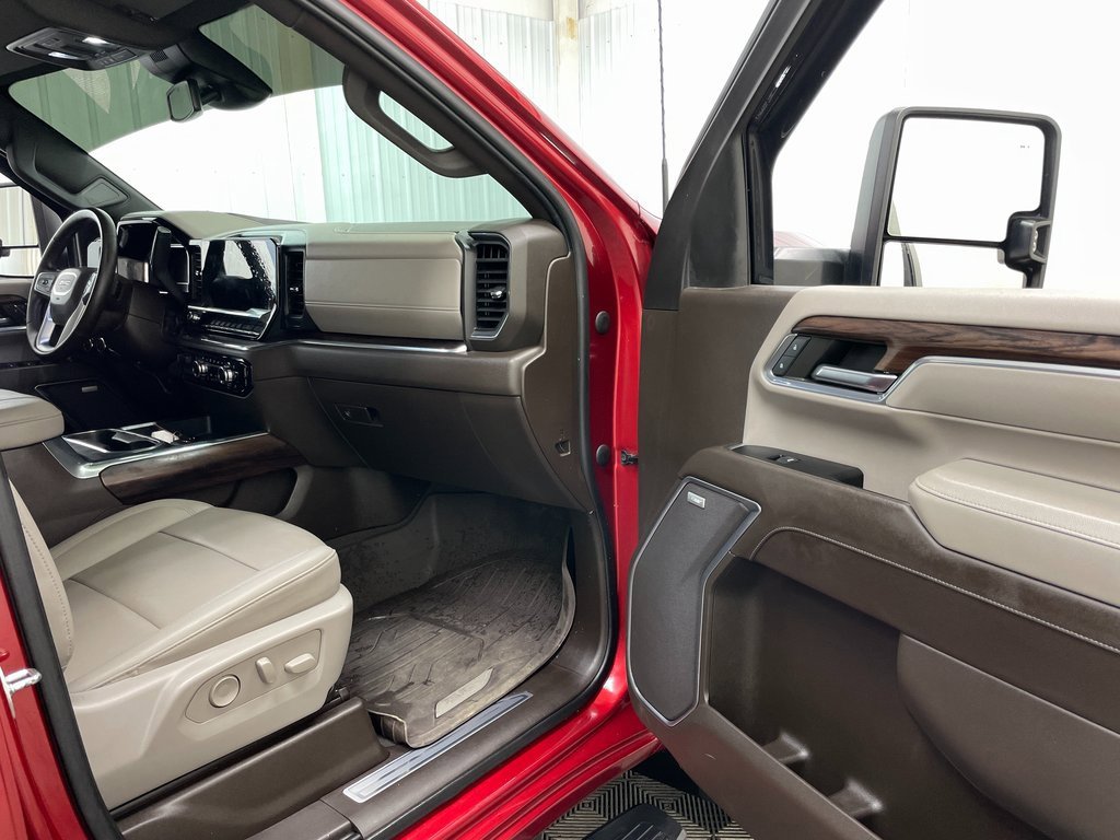 Used 2024 GMC Sierra 2500 SLT w/ SLT Premium Package image 40