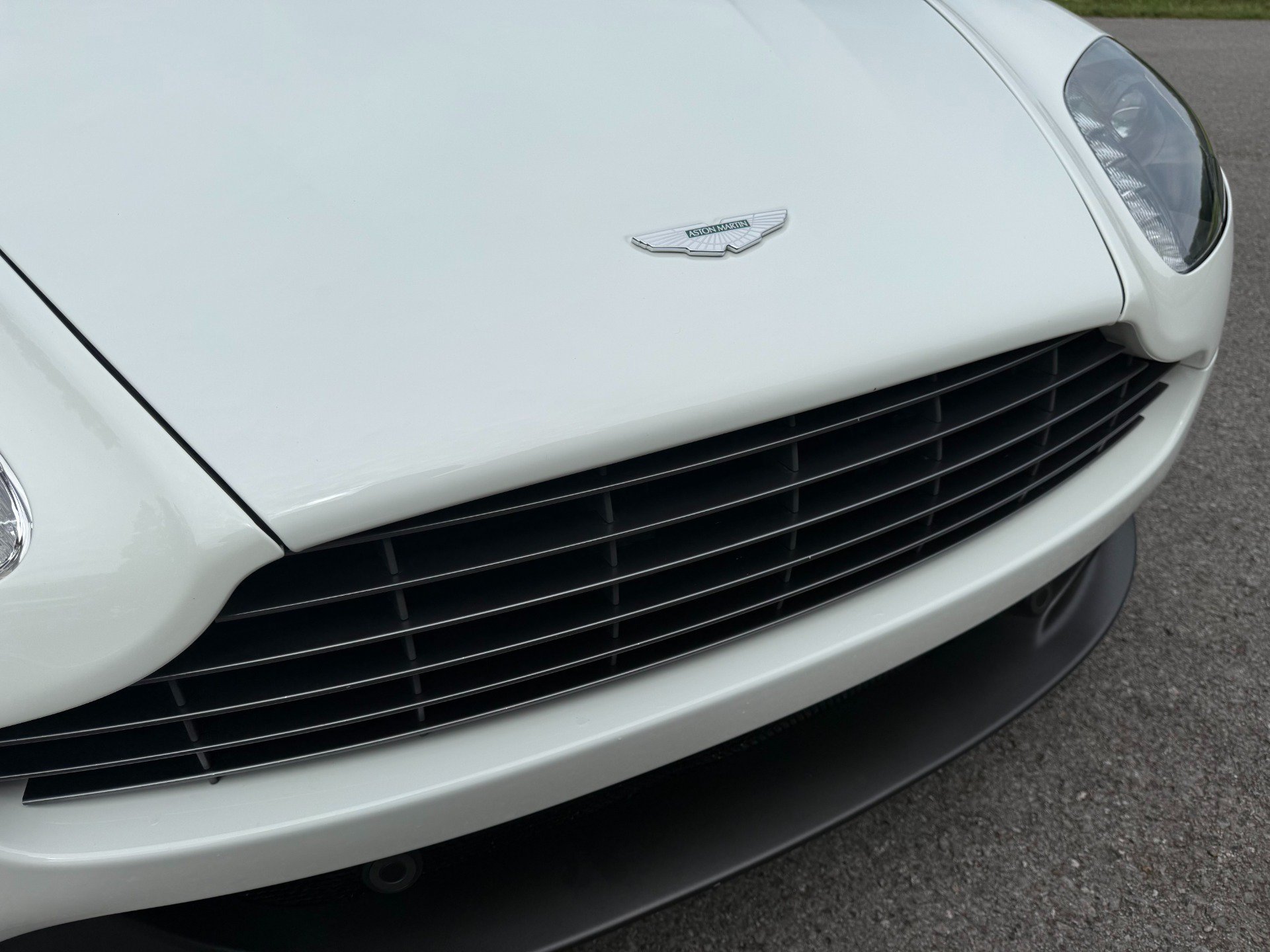 Used 2015 Aston Martin V8 Vantage GT RWD image 44