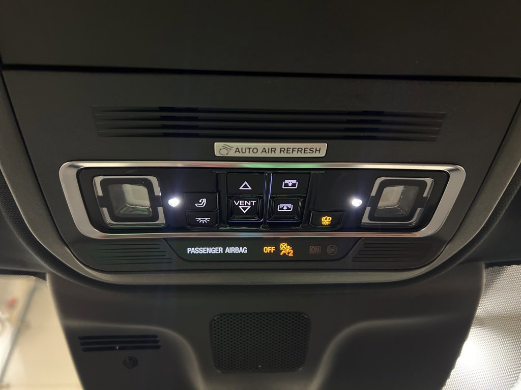 Used 2025 Lincoln Navigator Reserve image 29