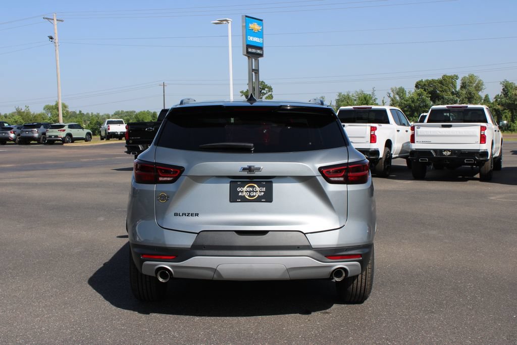 New 2026 Chevrolet Blazer LT w/ Convenience Package FWD image 8