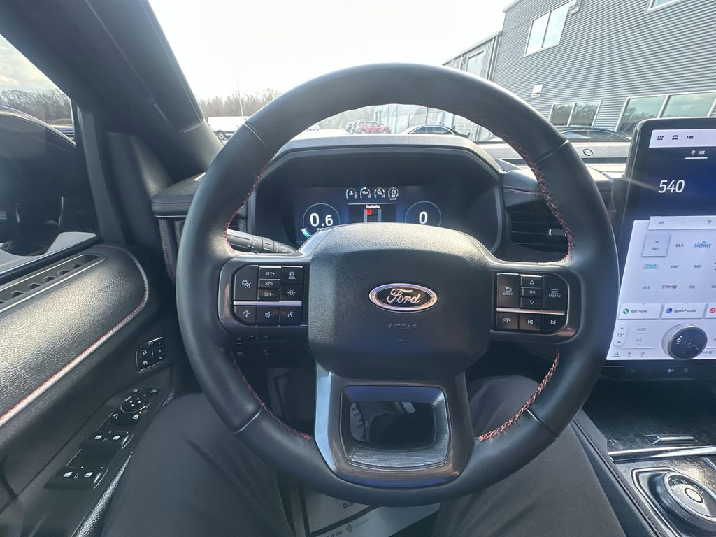 Used 2024 Ford Expedition Limited image 20