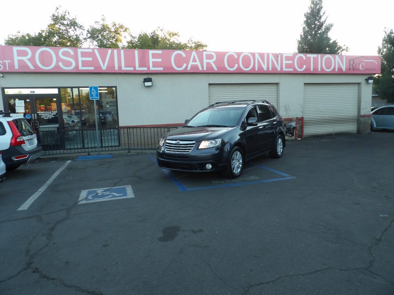 Used 2011 Subaru Tribeca Limited w/ PWR Moonroof Pkg