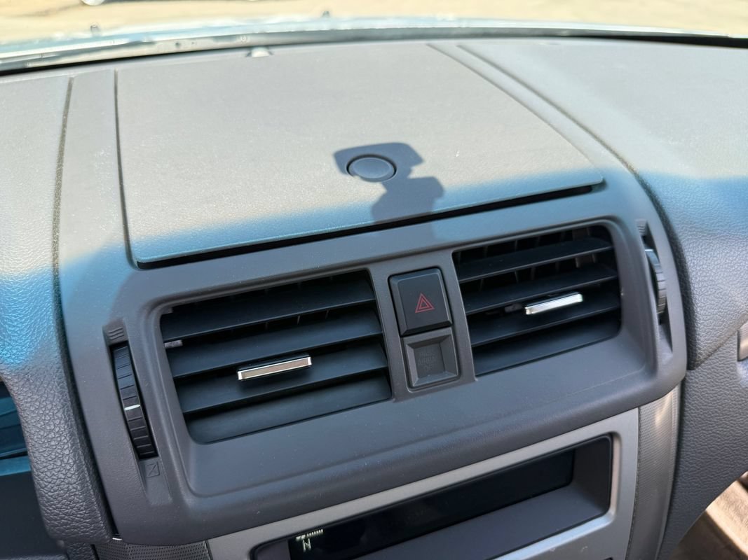 Used 2011 Ford Fusion Hybrid FWD image 32