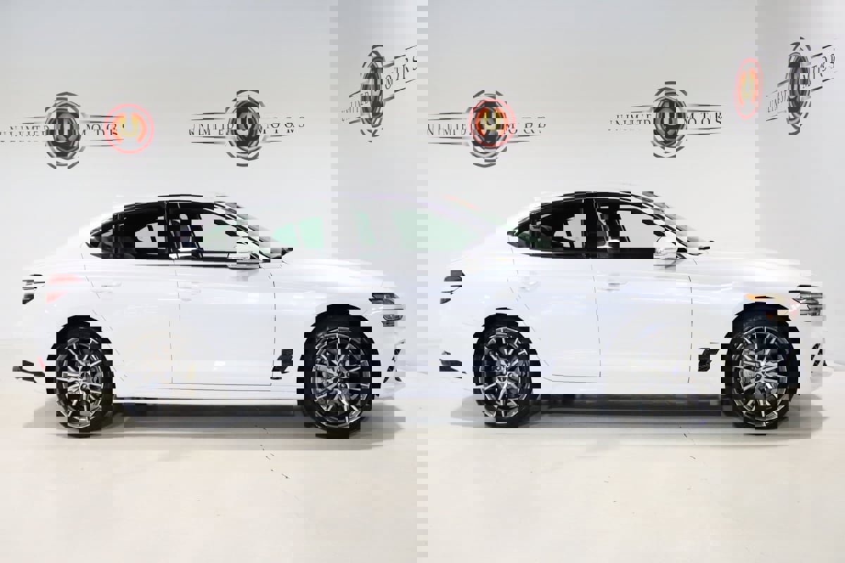 Used 2024 Genesis G70 2.5T image 28