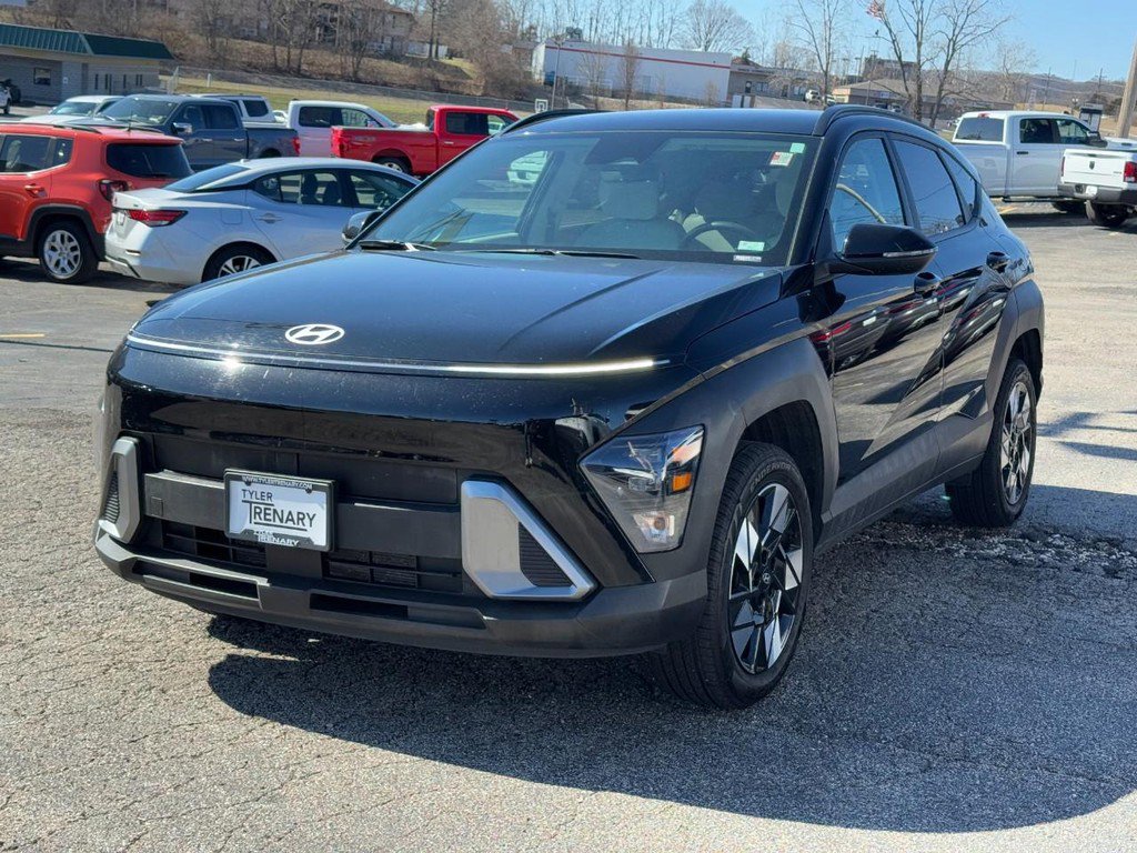 Used 2025 Hyundai Kona SEL image 6
