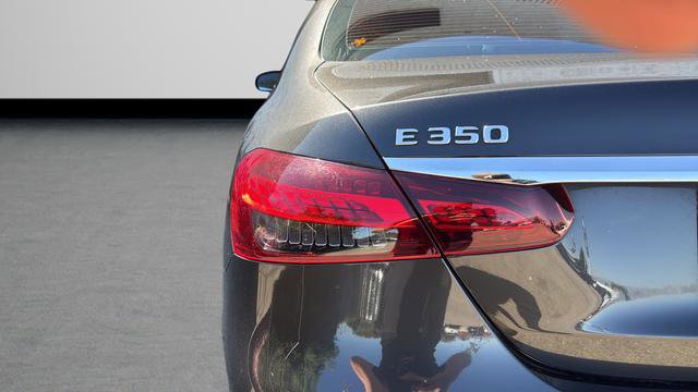 Used 2022 Mercedes-Benz E 350 Sedan image 31