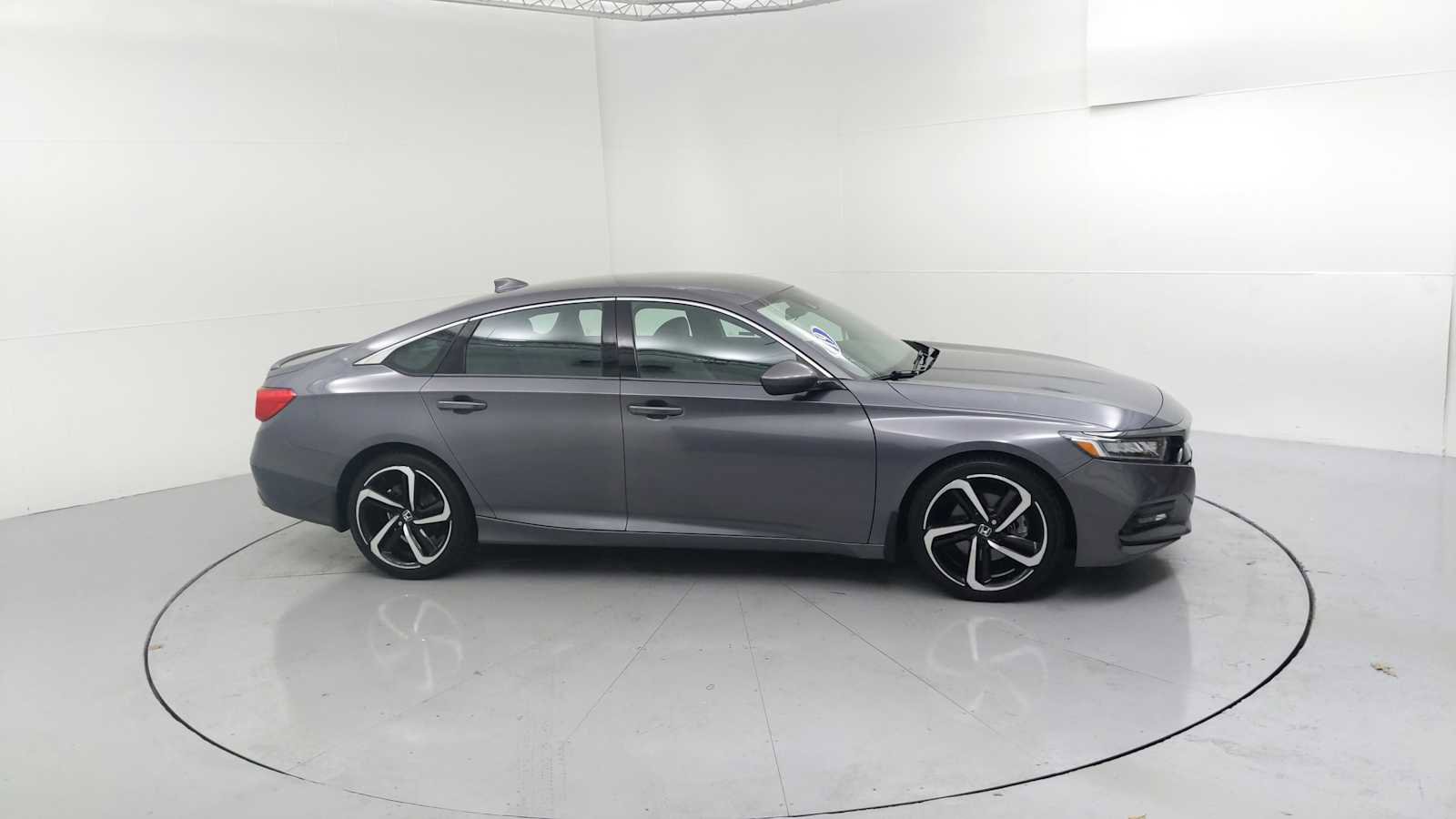 Used 2019 Honda Accord Sport image 12