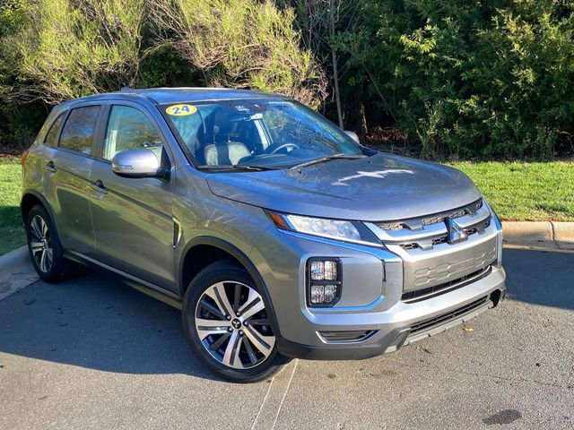 Used 2024 Mitsubishi Outlander Sport SE image 1