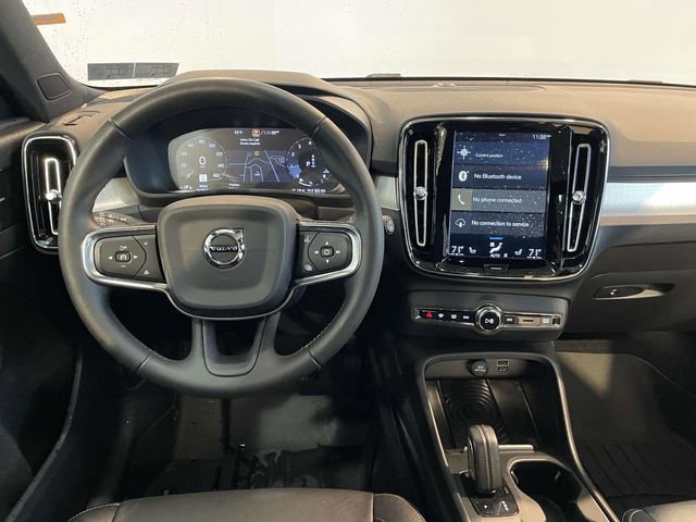 Used 2019 Volvo XC40 T5 Momentum image 23