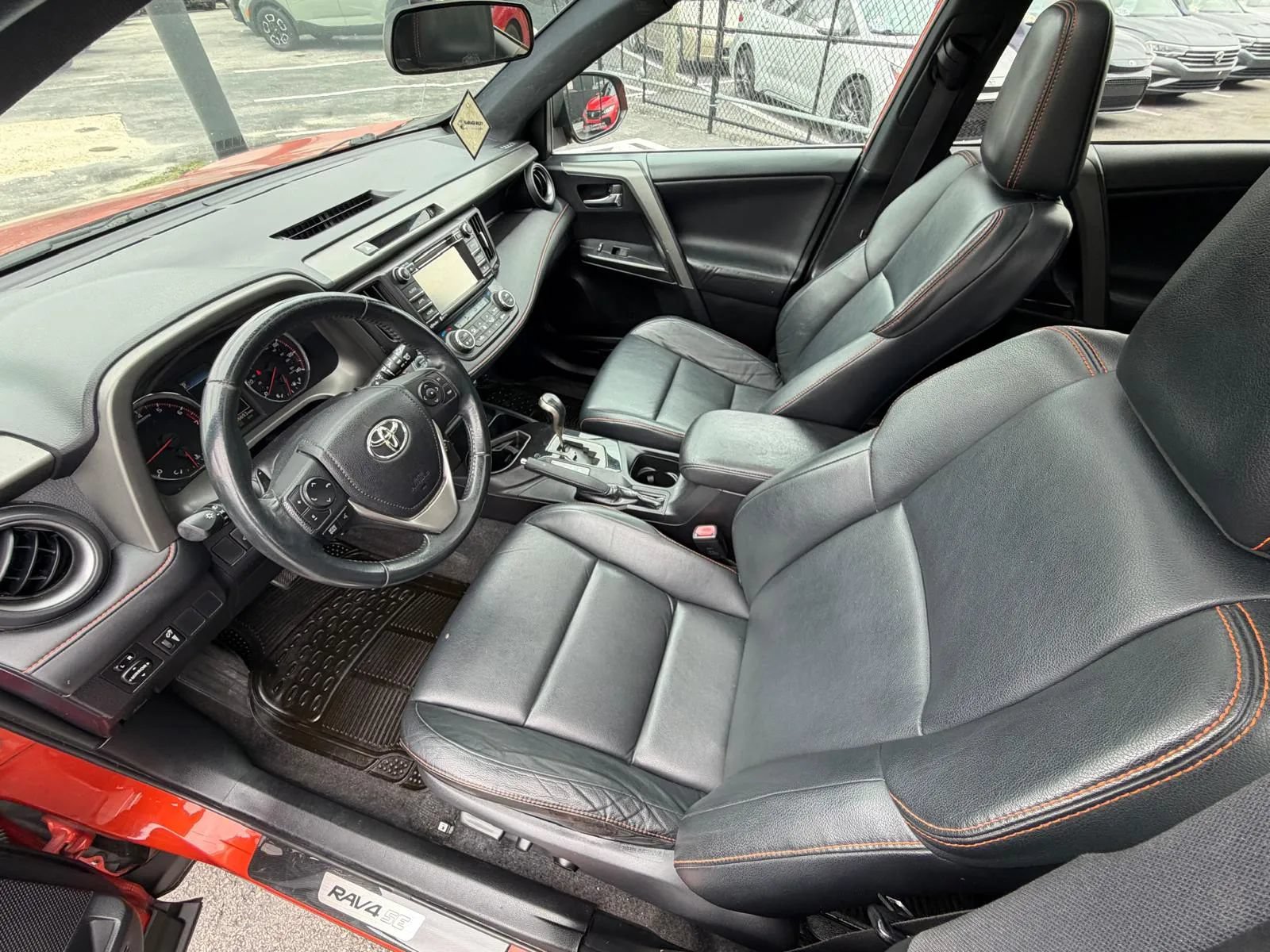 Used 2016 Toyota RAV4 SE FWD image 11