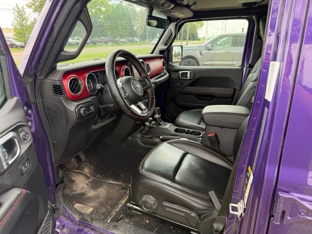 Used 2023 Jeep Wrangler Unlimited Rubicon w/ LED Lighting Group AWD/4WD image 11
