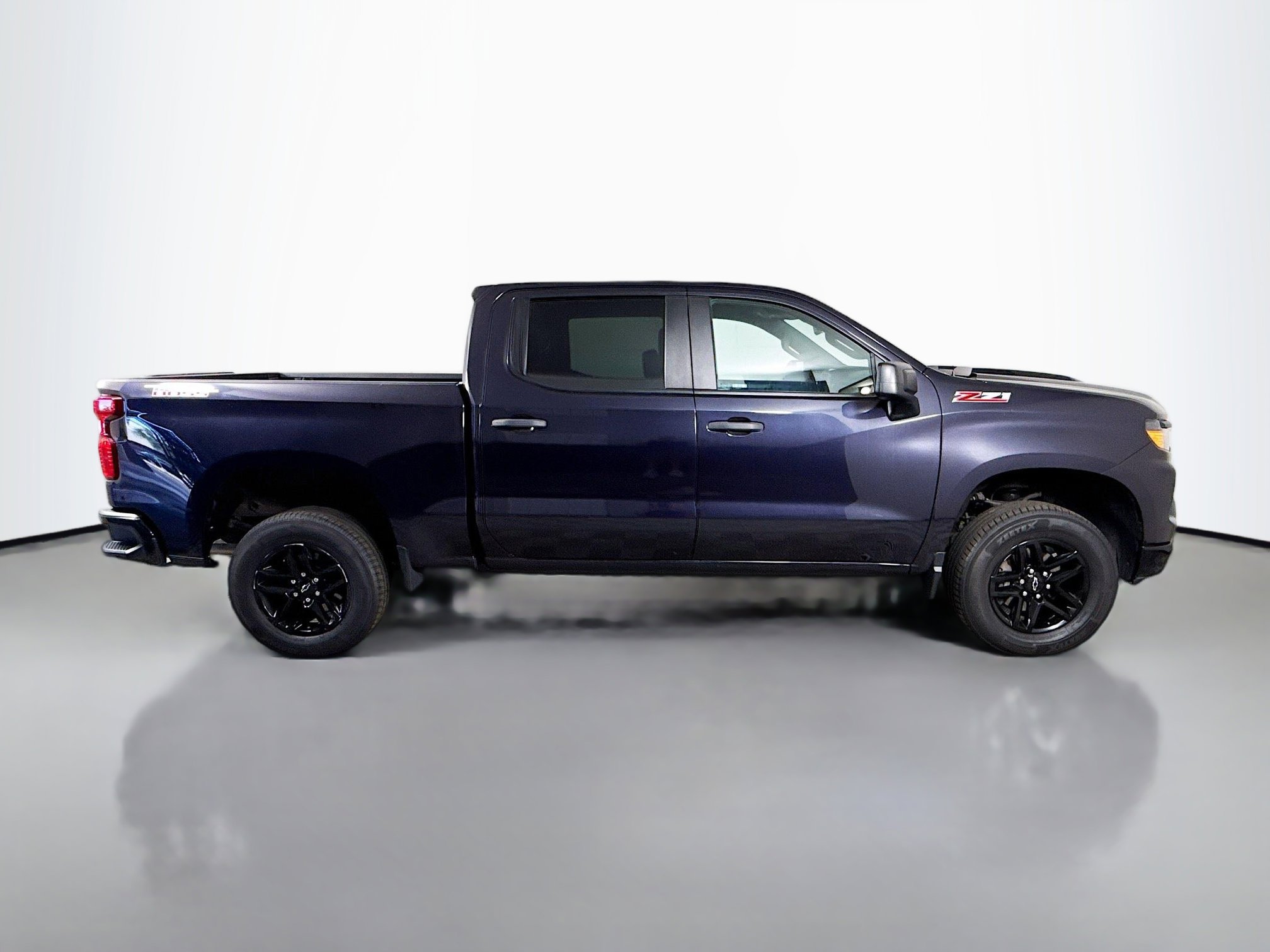 Used 2022 Chevrolet Silverado 1500 Custom Trail Boss w/ LPO, Dark Essentials Package image 11