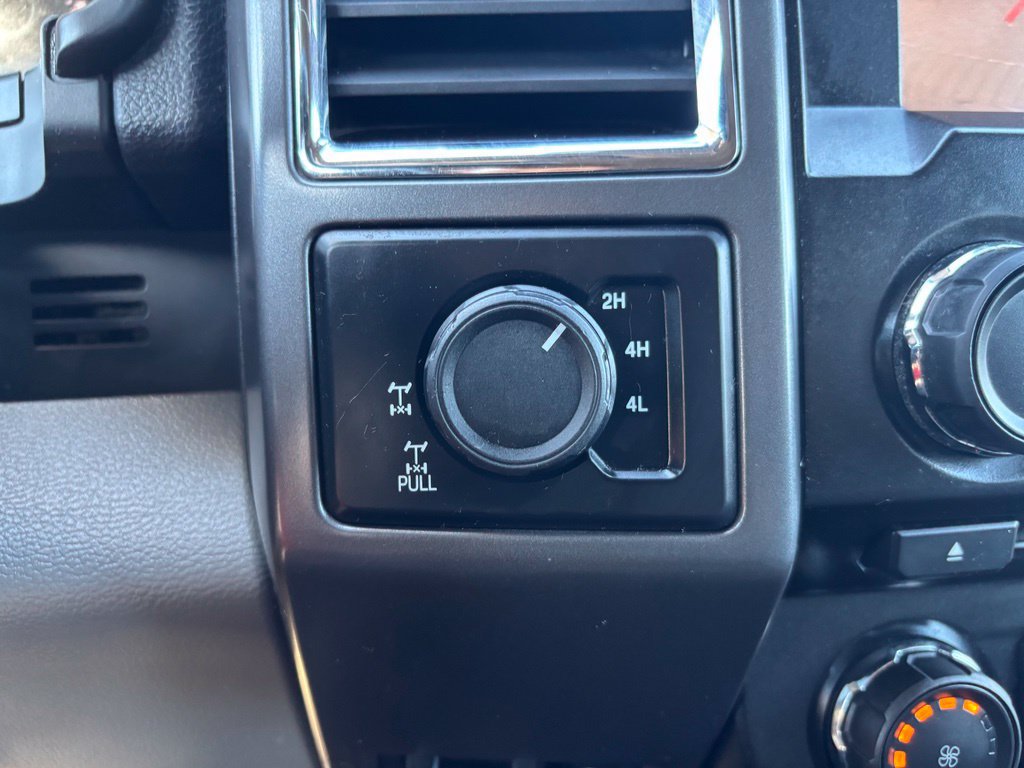 Used 2015 Ford F150 XLT w/ Equipment Group 302A Luxury AWD/4WD image 36