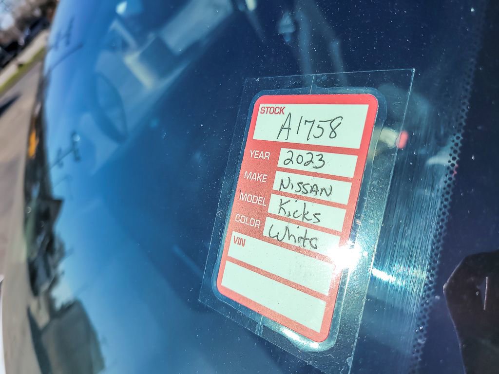 Used 2023 Nissan Kicks S image 23