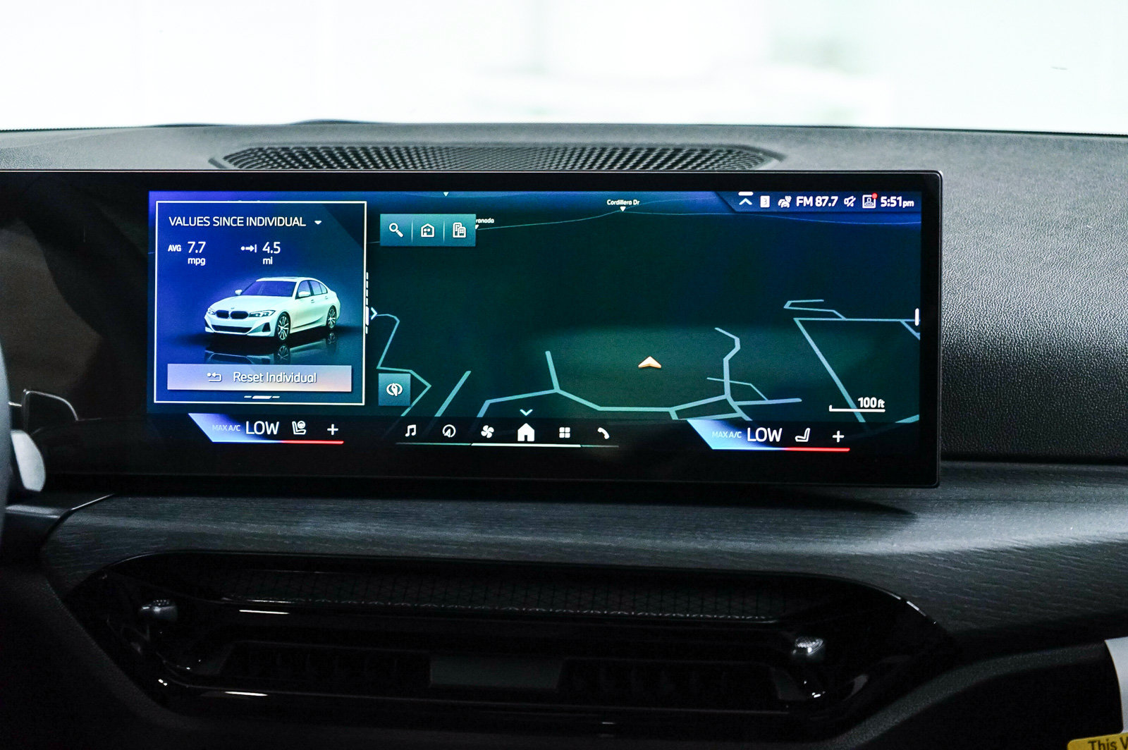 New 2026 BMW 330i Sedan w/ Convenience Package RWD image 13
