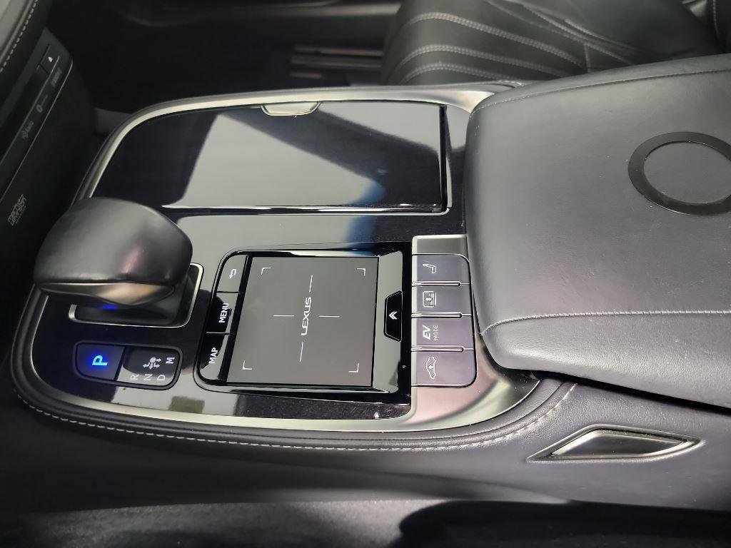 Used 2019 Lexus LS 500h AWD image 36