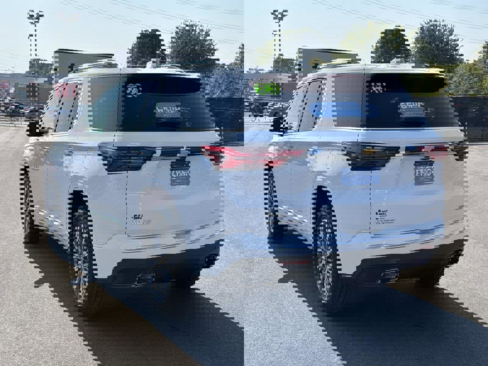 Certified 2023 Chevrolet Traverse Premier w/ LPO, Floor Liner Package image 17