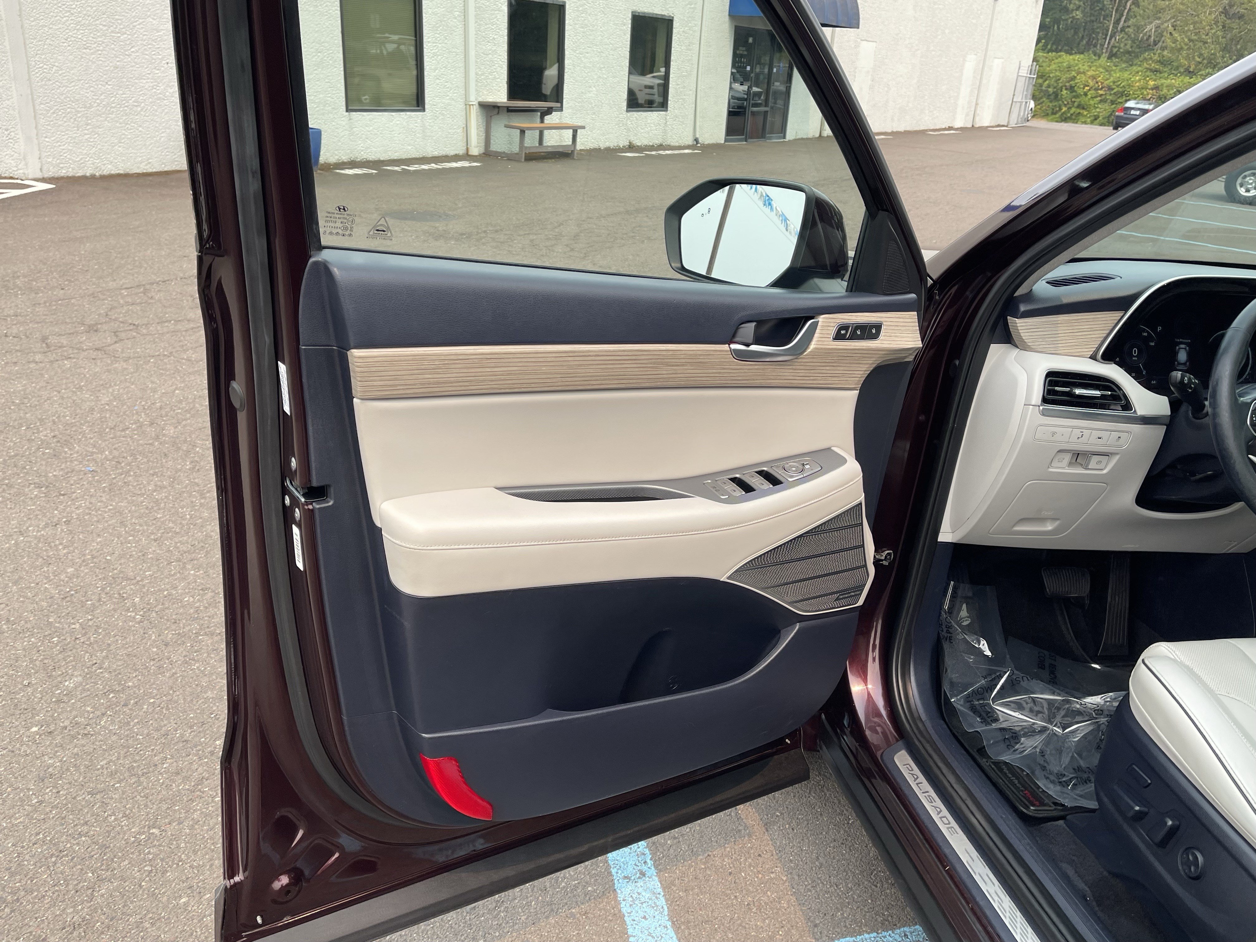 Used 2021 Hyundai Palisade Limited AWD/4WD image 17