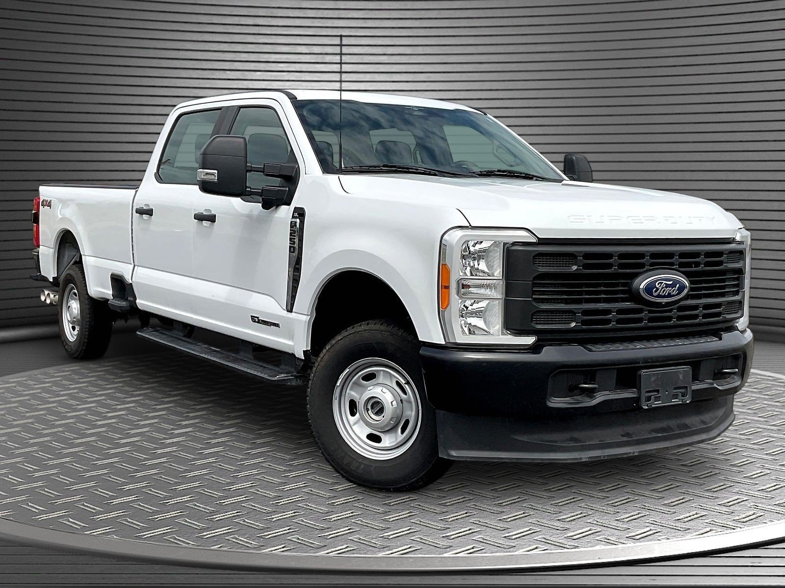 Used 2023 Ford F250 XL w/ 360-Degree Camera Package AWD/4WD image 1