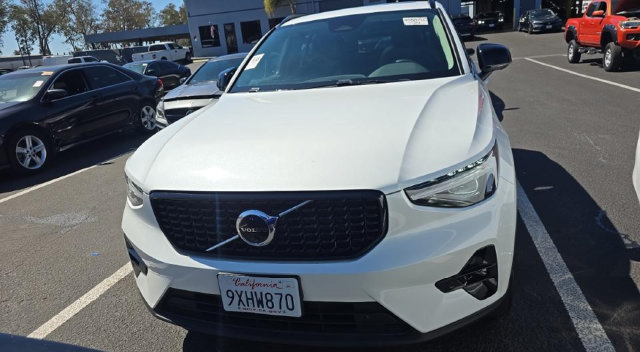 Used 2026 Volvo XC40 B5 Plus