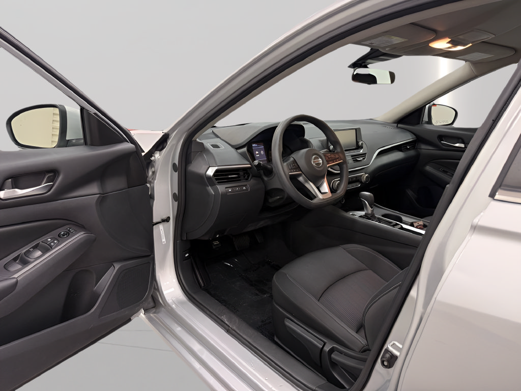 Used 2022 Nissan Altima 2.5 S FWD image 41