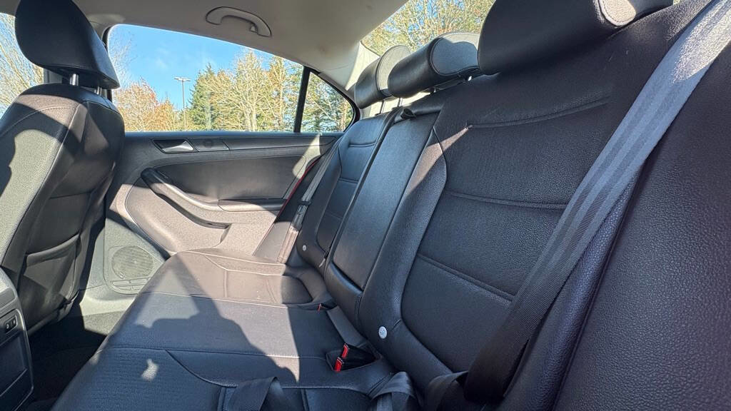 Used 2012 Volkswagen Jetta SE image 15