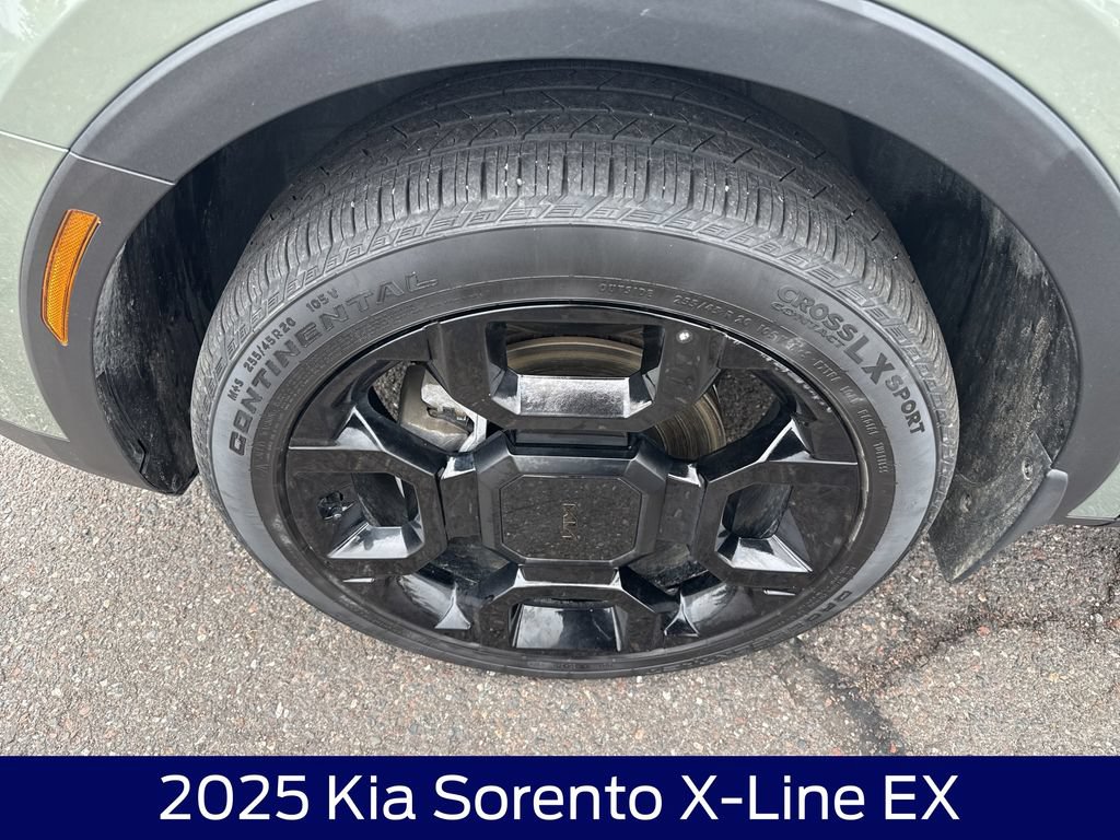 Used 2025 Kia Sorento X-Line EX AWD/4WD image 11