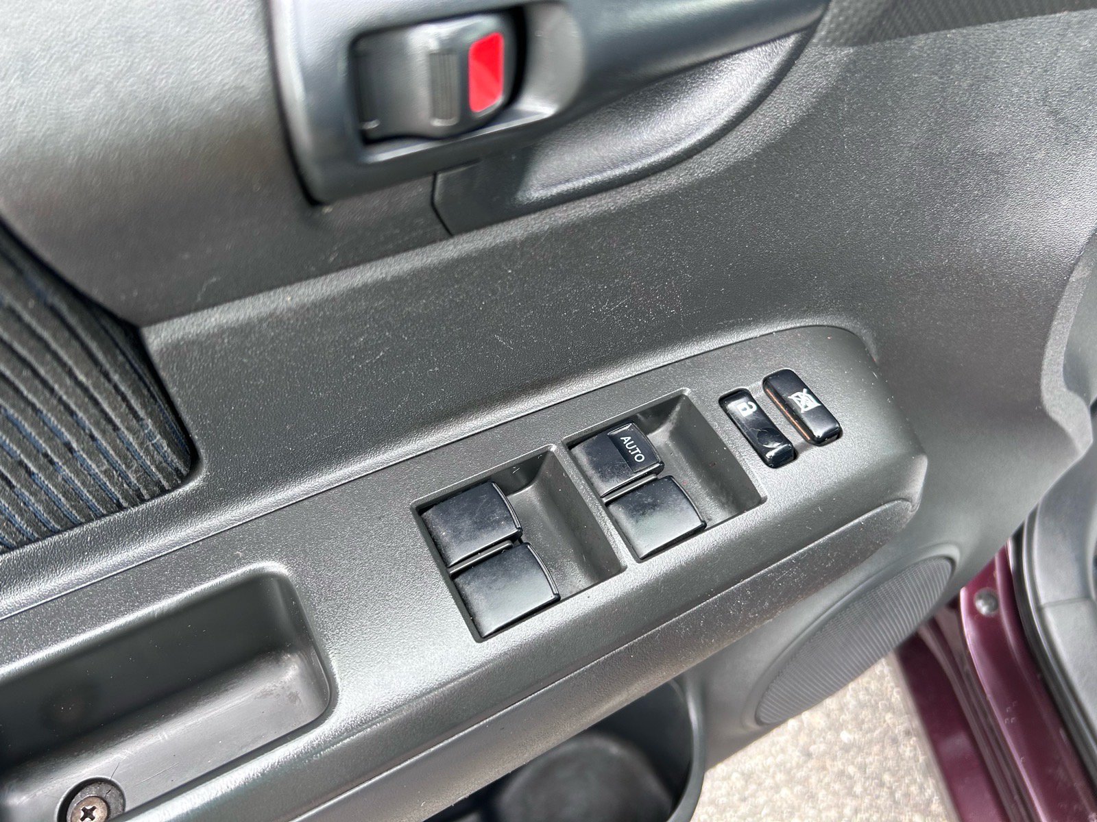 Used 2012 Scion xB FWD image 17