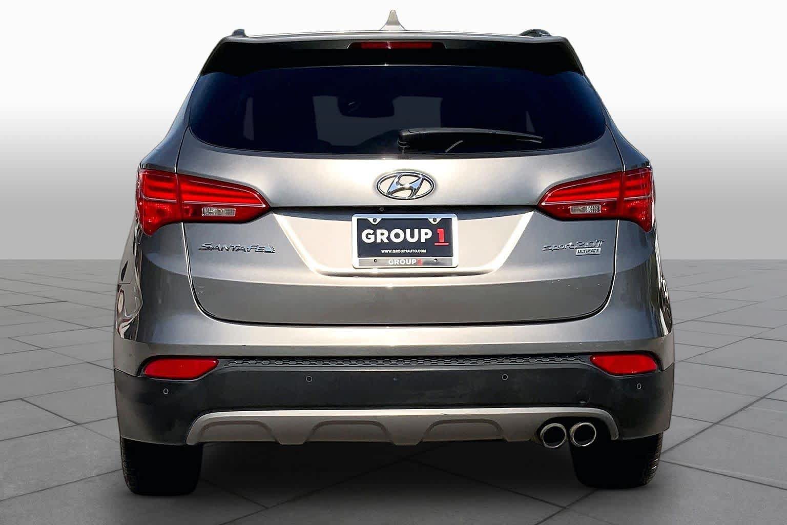 Used 2016 Hyundai Santa Fe Sport 2.0T w/ Option Group 05 FWD image 5
