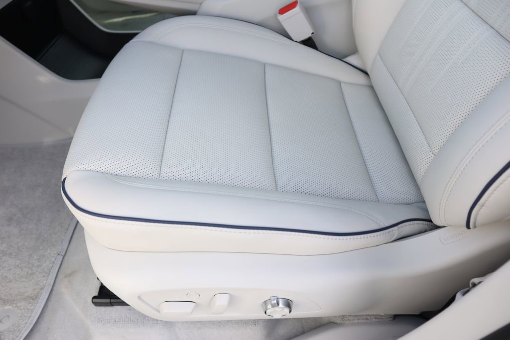 New 2026 Buick Enclave Avenir w/ Super Cruise Package image 16