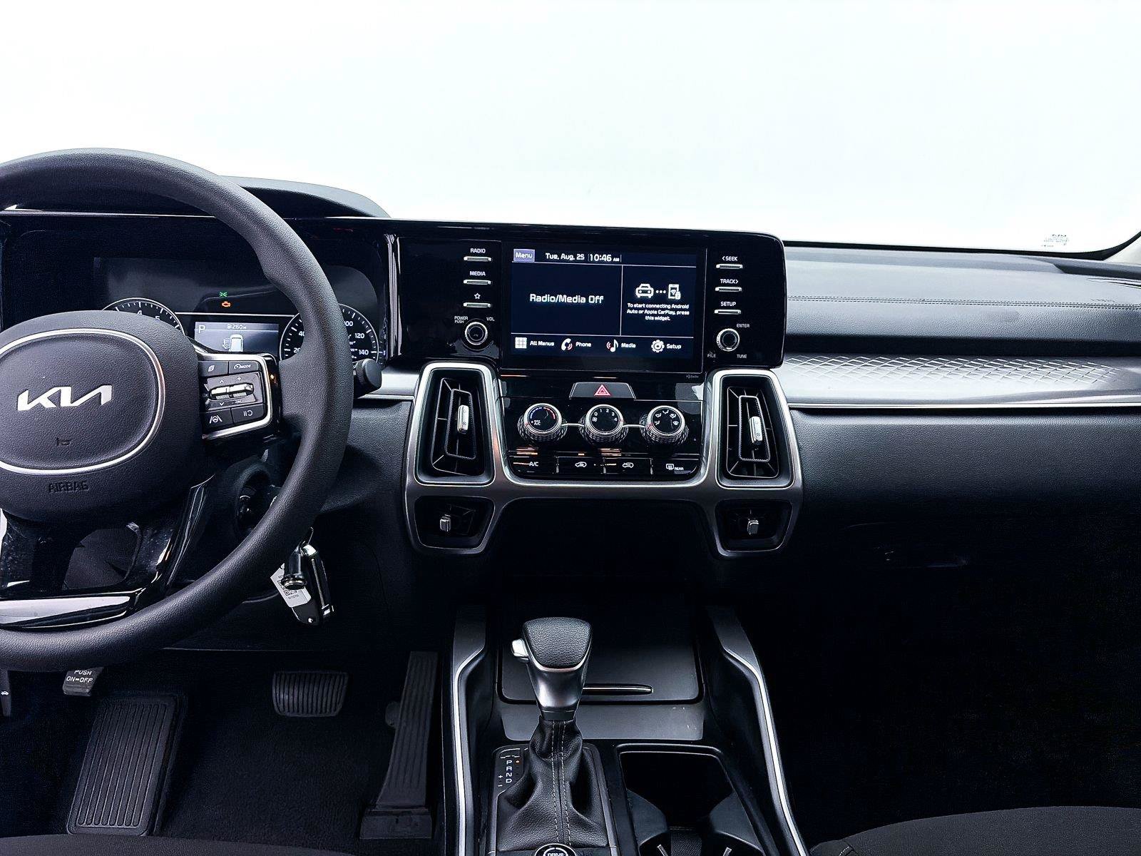 Used 2023 Kia Sorento LX FWD image 5