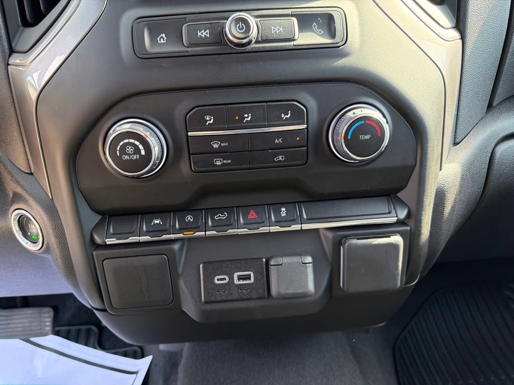Used 2025 Chevrolet Silverado 1500 Custom AWD/4WD image 27